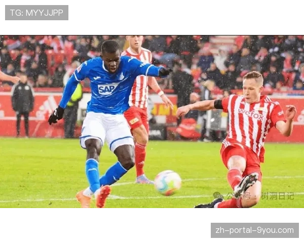 RB莱比锡2-1逆转霍芬海姆,西蒙斯传射建功 RB莱比锡2-1逆转霍芬海姆,西蒙斯传射建功